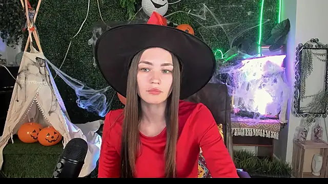 lollyrais online show from October 31, 1:48 pm