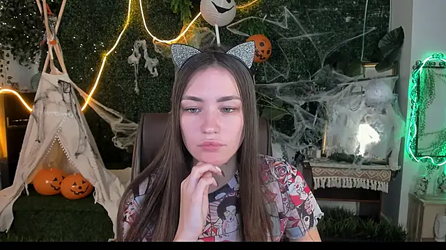 lollyrais online show from October 30, 1:01 pm