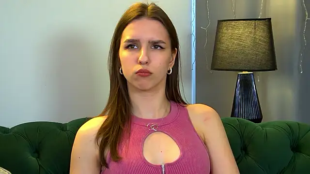 AliceAtkins online show from March 19, 8:18 am