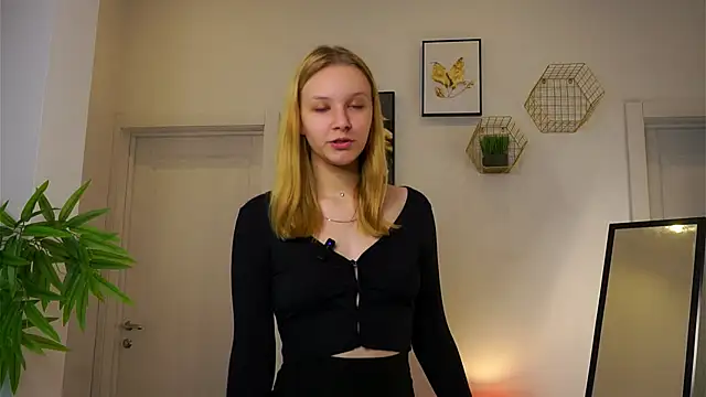 ElissaGlod online show from October 28, 11:38 am