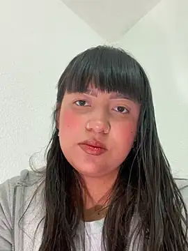 misschloe  online show from October 27, 2:01 pm