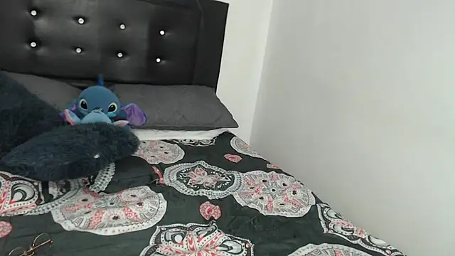 sofia montclair online show from November 13, 12:31 am