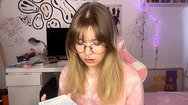 Hokylopet Razor online show from October 23, 6:52 am