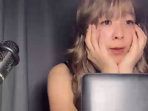 SophiaHu online show from October 27, 3:51 pm