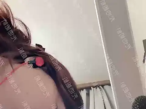 SophiaHu online show from October 25, 7:16 am