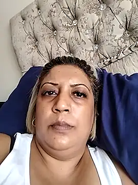 IndianLara online show from March 12, 1:03 pm