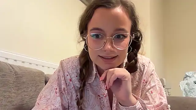 lolatheangel online show from December 14, 8:03 pm