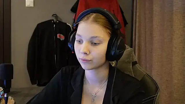 Softixq online show from November 16, 3:45 pm