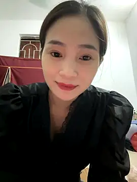 Snapshot of Pig_pig11 chatting on October 28, 3:07 pm Pig pig11 online show from October 28, 3:07 pm