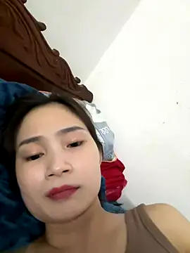 Snapshot of Pig_pig11 chatting on October 29, 3:14 pm Pig pig11 online show from October 29, 3:14 pm