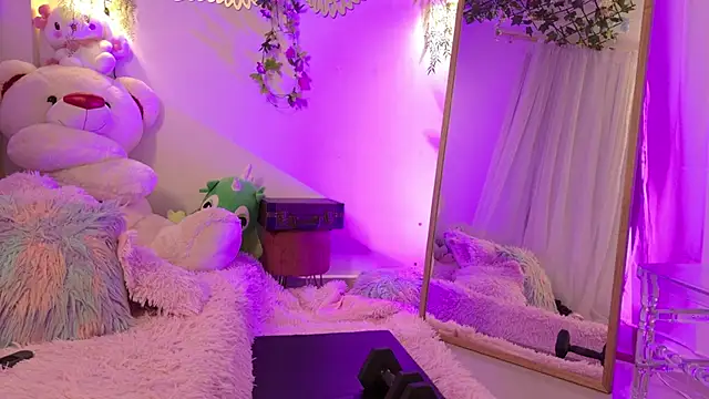 ISA NIXON online show from March 14, 12:00 am