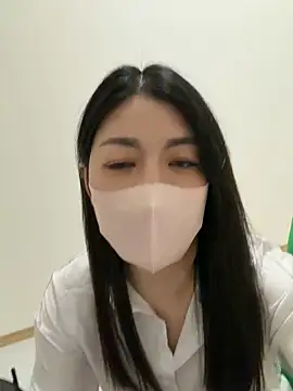 akimix xoxo online show from March 26, 11:45 am