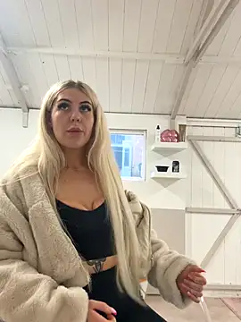 MissyLxox online show from November 4, 12:43 pm