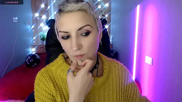 Sweet-n-Strong online show from November 9, 2:13 pm