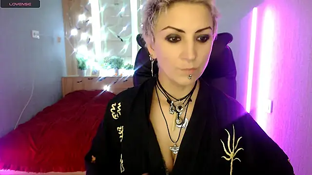 Sweet-n-Strong online show from November 18, 1:01 pm