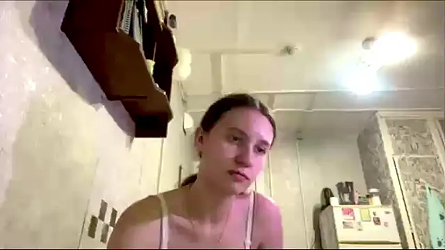 CurelJuule online show from October 27, 1:50 pm