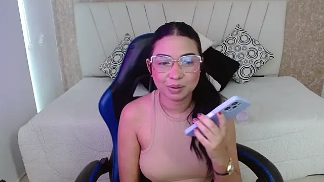 AliceSmity  online show from February 13, 12:07 pm