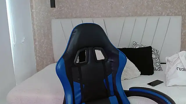 AliceSmity  online show from March 26, 2:08 pm