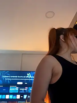 GiaStonne online show from December 3, 3:09 am