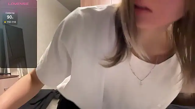 AidaGloshen online show from January 17, 3:52 pm