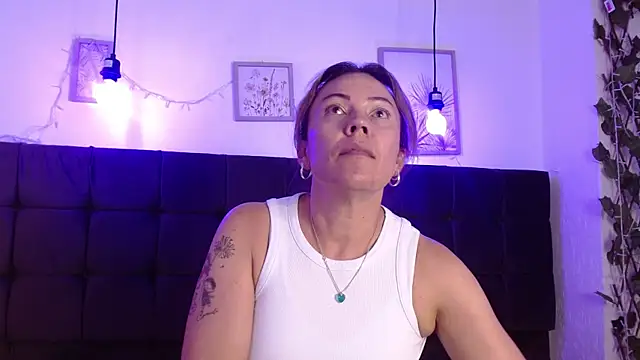 Madame horny online show from October 27, 6:13 pm