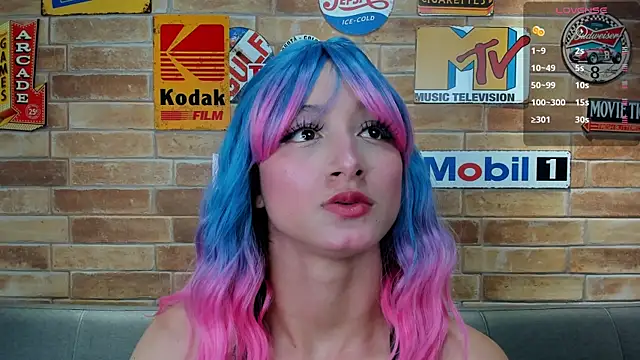 foxy sharlotte online show from December 22, 6:00 pm