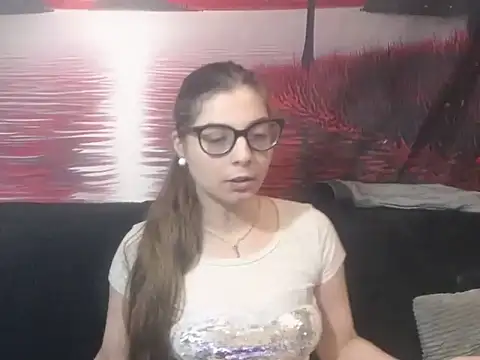 sweetbabygirlforyou online show from November 18, 12:55 am