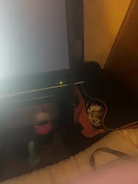 Toy4U2ply online show from April 29, 7:11 am