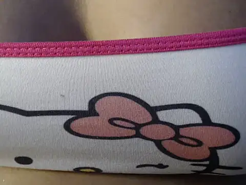 Litzy extremedarks online show from November 5, 8:25 pm