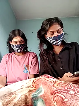 mona-33 online show from November 5, 2:17 am