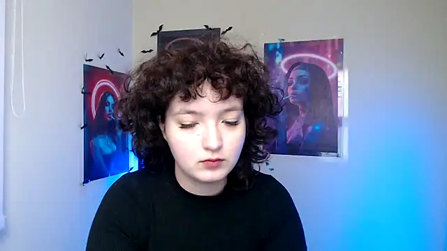 MissAriaa online show from December 1, 6:50 am