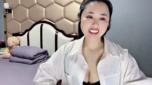 yaoyao22678 online show from March 1, 3:28 am