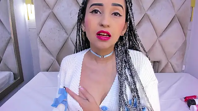 violett rabbit  online show from November 20, 8:32 pm