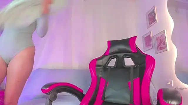 Sweetiee Aurora online show from October 27, 8:36 pm