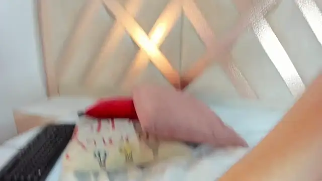 Cassandra Armani online show from November 29, 7:01 am