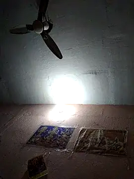 CUTE-GIRL-1 online show from November 17, 10:05 am