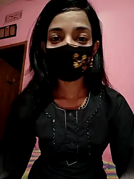 Harley Queen68 online show from March 8, 7:40 pm