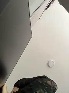 SugarTroubl33 online show from January 13, 1:37 pm