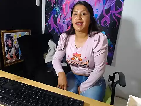 NahomiLove  online show from October 27, 3:35 am