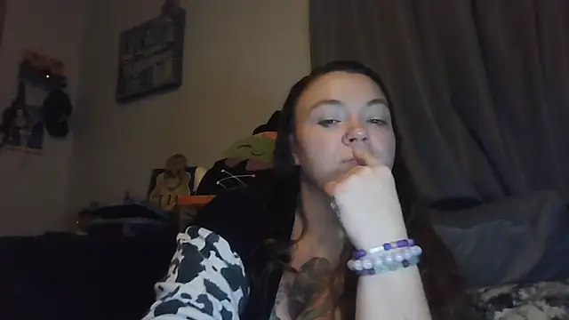 BartenderSteph online show from October 29, 6:18 am