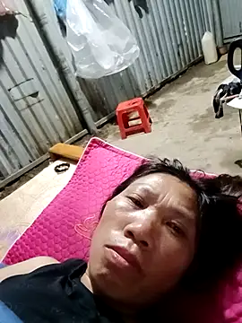 bella-la online show from November 9, 6:04 pm