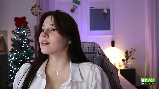 girl u never met online show from December 22, 5:49 pm