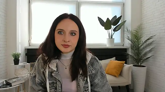 TalishaSturdy online show from October 31, 9:46 am