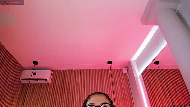 VenuzSofia online show from March 21, 10:37 pm