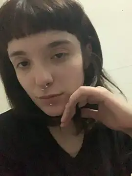 xlucifer13 online show from October 28, 1:44 am