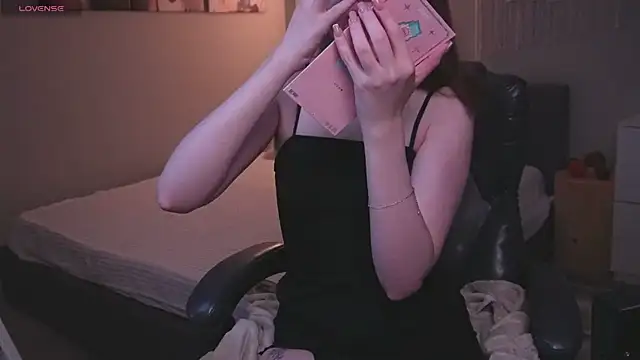 R I N A online show from April 11, 1:12 am