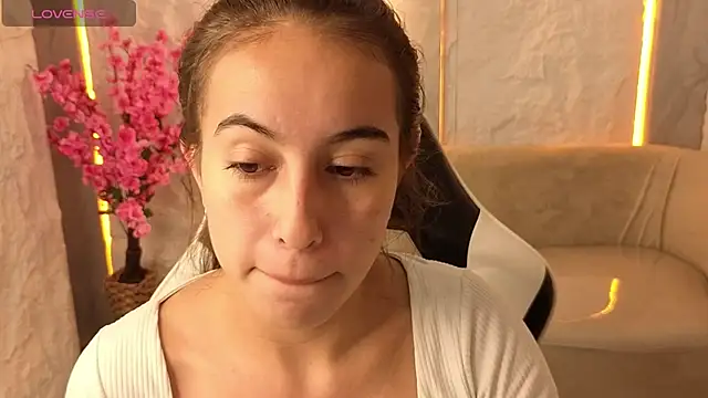 Nikka Tx online show from November 14, 1:22 pm