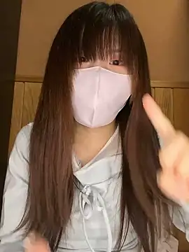 Natumi   online show from October 31, 1:15 pm