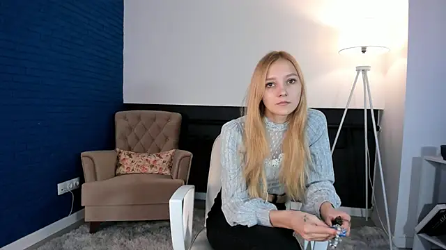 BeckieCrunkleton online show from November 4, 6:51 am