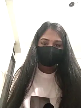 Green LaDY66 online show from December 14, 3:18 pm